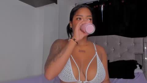 Snapshot of game_with_lesbians_ chatting on 02-19-25, 11:06 game with lesbians online show from 02-19-25, 11:06