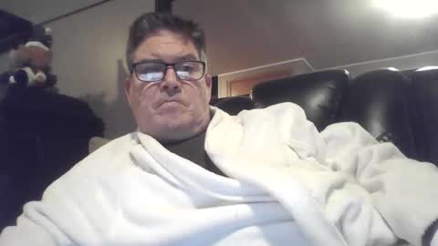 Snapshot of gameon1969 chatting on 12-04-24, 08:45 gameon1969 online show from 12-04-24, 08:45