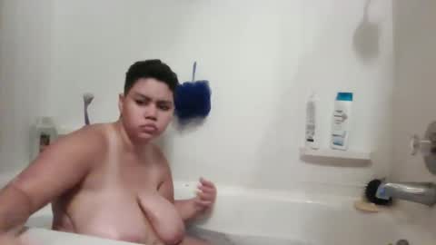 Snapshot of gamergurl3000 chatting on 10-22-25, 10:53 GamerGurl online show from 10-22-25, 10:53