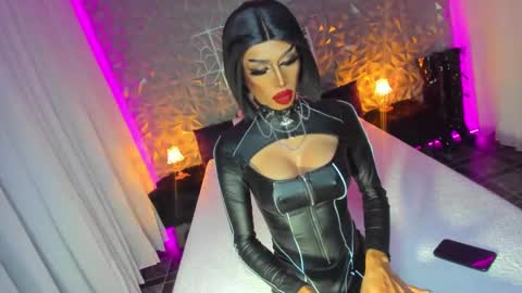 Snapshot of ganexxxx chatting on 01-13-25, 06:05 MISSANN online show from 01-13-25, 06:05