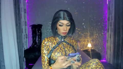 Snapshot of ganexxxx chatting on 01-15-25, 01:23 MISSANN online show from 01-15-25, 01:23