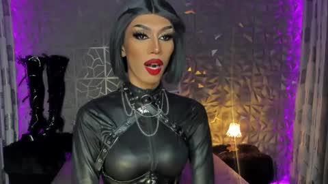 Snapshot of ganexxxx chatting on 01-15-25, 06:08 MISSANN online show from 01-15-25, 06:08