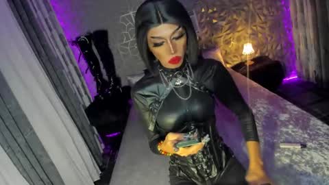 Snapshot of ganexxxx chatting on 01-15-25, 09:09 MISSANN online show from 01-15-25, 09:09