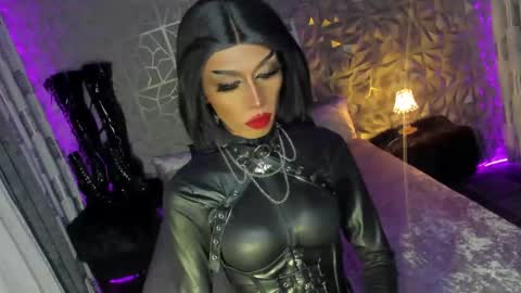 Snapshot of ganexxxx chatting on 01-16-25, 12:12 MISSANN online show from 01-16-25, 12:12