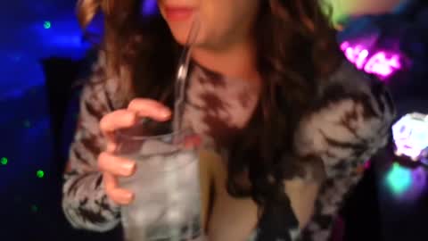 Jenna  - be back MONDAY night.  online show from 12-03-24, 05:20