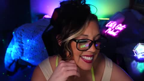 Jenna  - be back MONDAY night.  online show from 01-14-25, 05:19