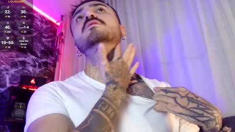 Chris  Dont forget to gift me thumb up Its very important to me and makes me happy AF  online show from 10-29-25, 06:59