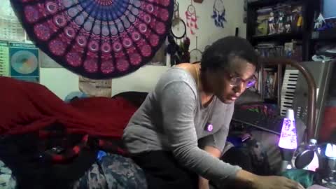 Gardenia online show from 11-16-25, 06:41