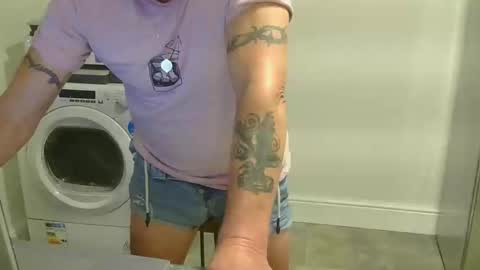 Snapshot of garybaker60 chatting on 10-03-25, 07:44 Gaz online show from 10-03-25, 07:44