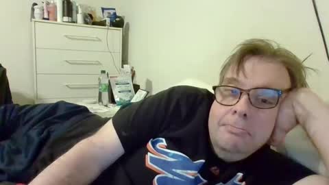 Snapshot of garyg930 chatting on 12-18-24, 12:32 Gary online show from 12-18-24, 12:32