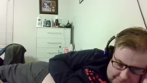 Snapshot of garyg930 chatting on 11-16-25, 01:55 Gary online show from 11-16-25, 01:55