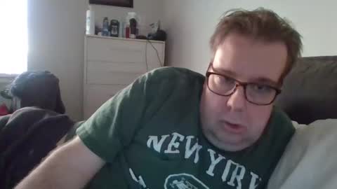 Snapshot of garyg930 chatting on 12-14-25, 09:08 Gary online show from 12-14-25, 09:08