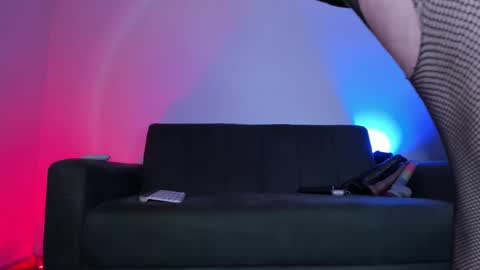  Usagi  online show from 11-27-25, 01:40