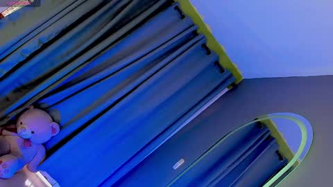 Vnecis Marn online show from 02-04-25, 08:28