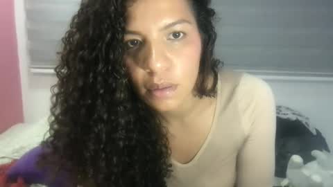 Snapshot of gatubelahotxxx chatting on 09-28-25, 12:16 gatubelahotxxx online show from 09-28-25, 12:16