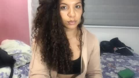 Snapshot of gatubelahotxxx chatting on 09-30-25, 11:43 gatubelahotxxx online show from 09-30-25, 11:43