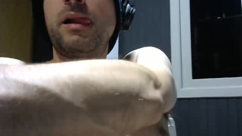 gauchors21 online show from 02-21-25, 02:39