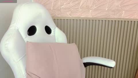 gaviluc_ online show from 11-26-25, 10:38