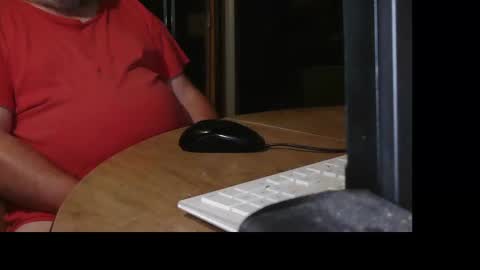 Snapshot of gavineverett3 chatting on 10-14-25, 12:55 gavineverett3 online show from 10-14-25, 12:55