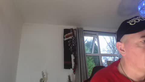 Snapshot of gavinkush chatting on 12-15-25, 03:16 gavinkush online show from 12-15-25, 03:16