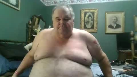 Snapshot of gaydaddy48 chatting on 01-15-25, 12:09 Kenny online show from 01-15-25, 12:09