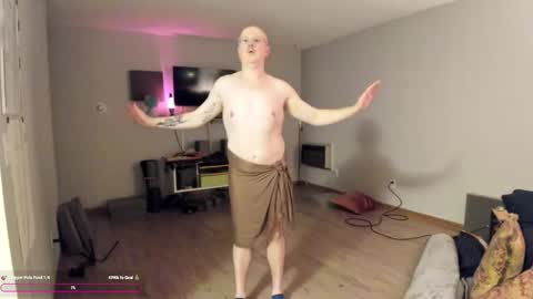 Garrett online show from 11-26-25, 01:06