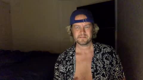 gcsurfer81 online show from 02-05-25, 08:54