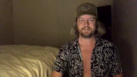 gcsurfer81 online show from 09-19-25, 09:00