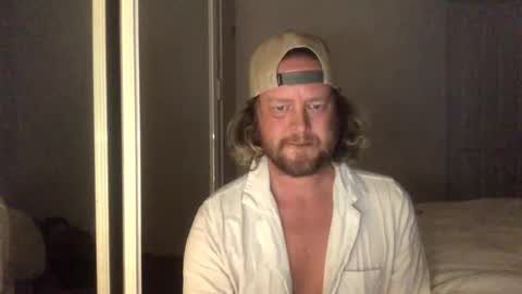 gcsurfer81 online show from 10-29-25, 07:32