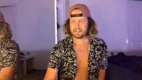 gcsurfer81 online show from 02-04-26, 08:53