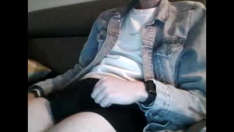 geil123569551 online show from 11-19-25, 05:46