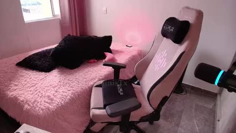 geminis11 online show from 12-15-25, 09:08