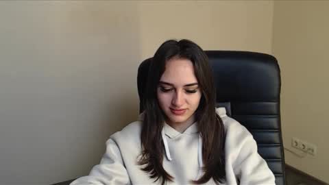 Gemma online show from 11-25-25, 07:41