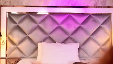 Maria  online show from 10-15-25, 03:17