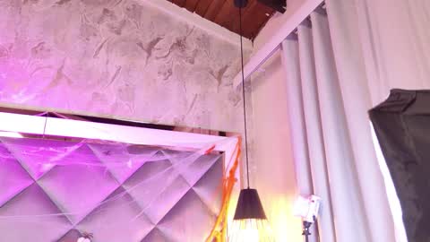 Maria  online show from 10-22-25, 03:07