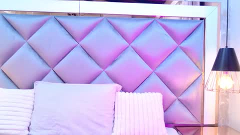 Maria  online show from 11-25-25, 03:06