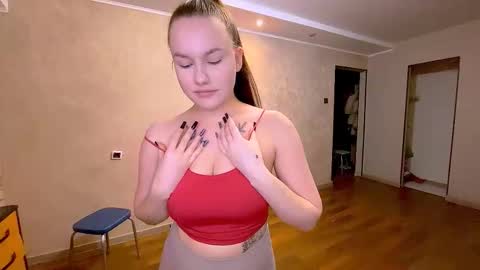 Snapshot of gemmatayor chatting on 11-20-25, 12:16 Simona online show from 11-20-25, 12:16