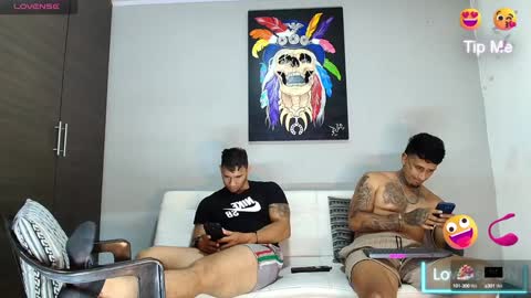 Snapshot of gendersonfit chatting on 01-16-25, 11:59 gendersonfit online show from 01-16-25, 11:59