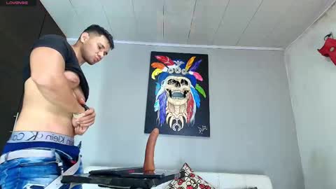 Snapshot of gendersonfit chatting on 02-15-25, 09:15 gendersonfit online show from 02-15-25, 09:15