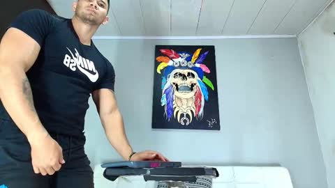 Snapshot of gendersonfit chatting on 02-19-25, 05:16 gendersonfit online show from 02-19-25, 05:16