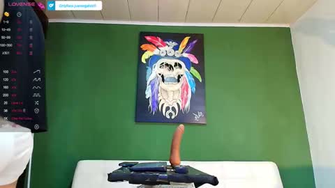 Snapshot of gendersonfit chatting on 09-09-25, 02:16 gendersonfit online show from 09-09-25, 02:16