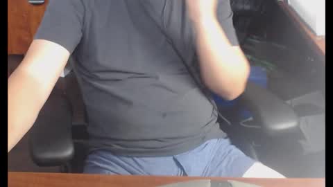 Snapshot of genefun chatting on 11-19-25, 09:15 genefun online show from 11-19-25, 09:15