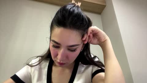 Snapshot of genesissantacruz chatting on 02-26-26, 04:17 Mulan online show from 02-26-26, 04:17