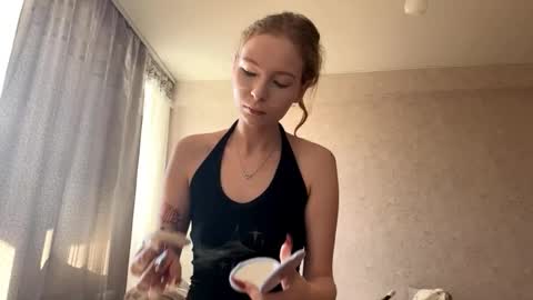 Emmi online show from 09-11-25, 08:47