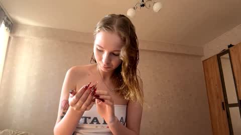 Emmi online show from 09-13-25, 09:31