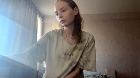 Emmi online show from 09-22-25, 12:29