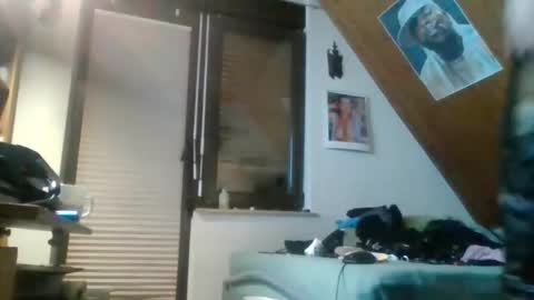 Snapshot of genius1606 chatting on 11-22-25, 09:58 genius1606 online show from 11-22-25, 09:58