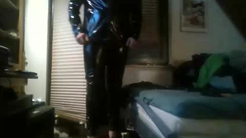 Snapshot of genius1606 chatting on 12-14-25, 02:06 genius1606 online show from 12-14-25, 02:06