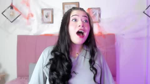 Snapshot of gennesis_love chatting on 10-28-25, 03:10 Sofia online show from 10-28-25, 03:10