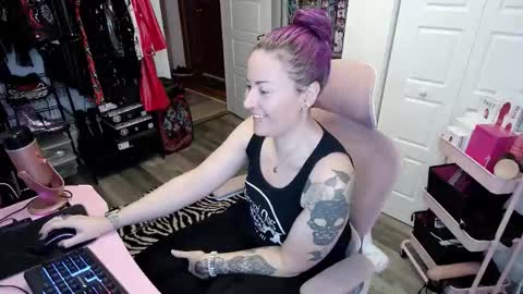 Genny Rock   and  online show from 09-20-25, 12:33